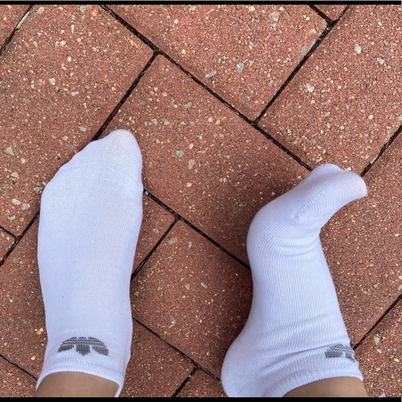 White - Exercise - Picture 4 of 5